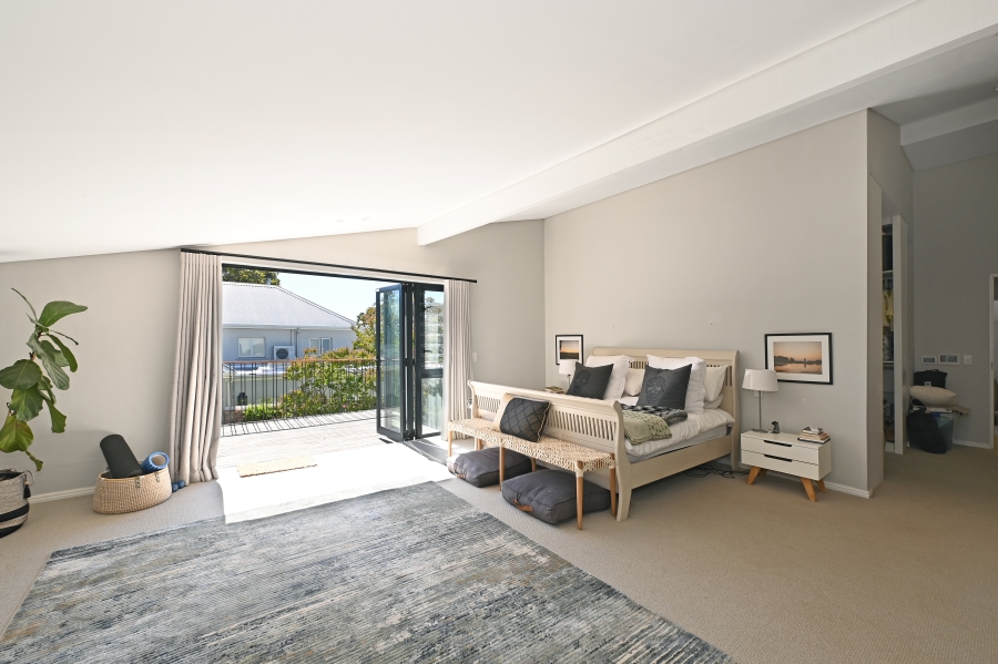 To Let 4 Bedroom Property for Rent in Newlands Western Cape